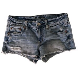 American Eagle Distressed Denim Cutoff Shorts Women’s Size 2 Low Rise Frayed Hem